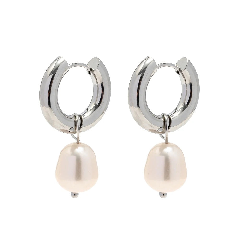 Silver pearl drop earrings