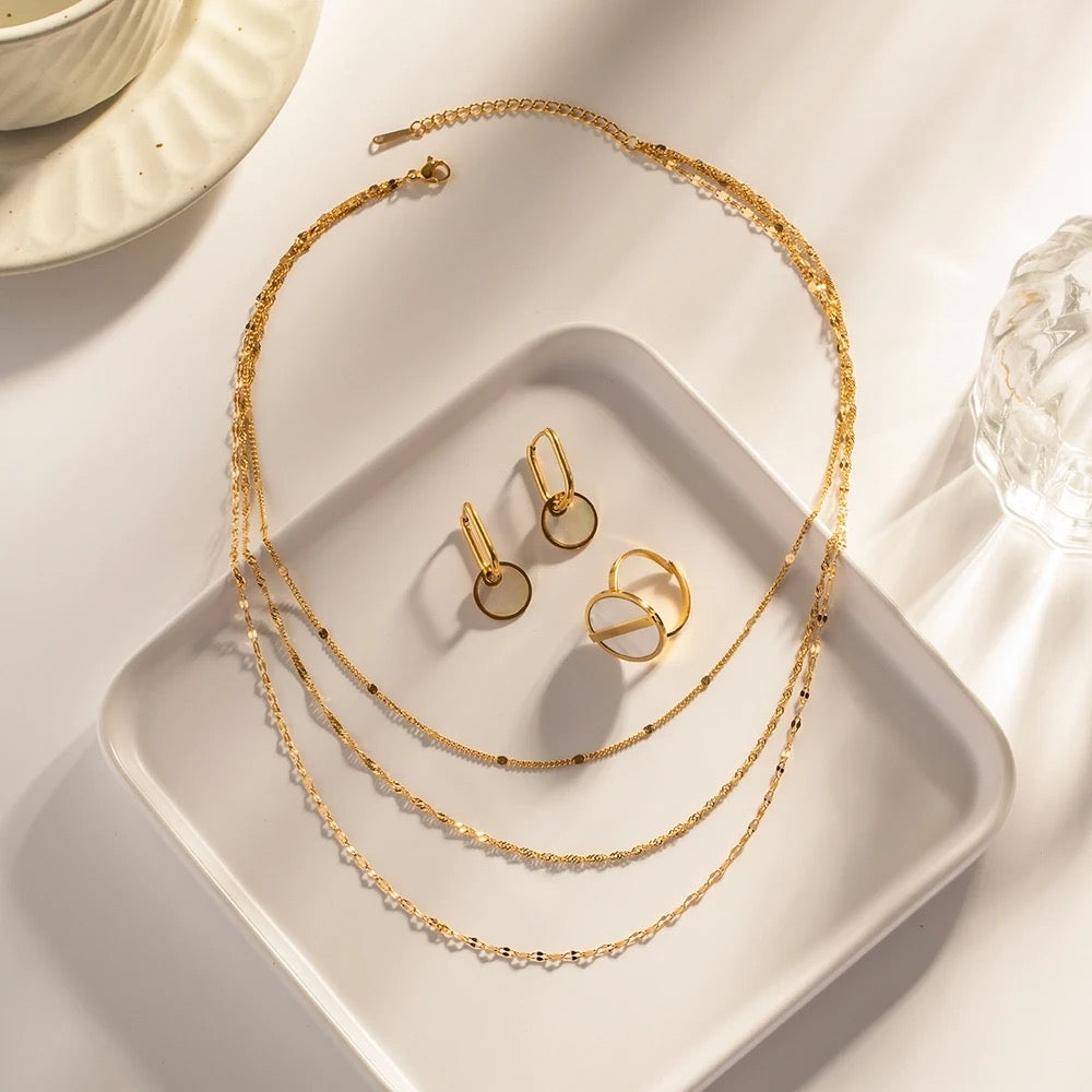 Mandi necklace