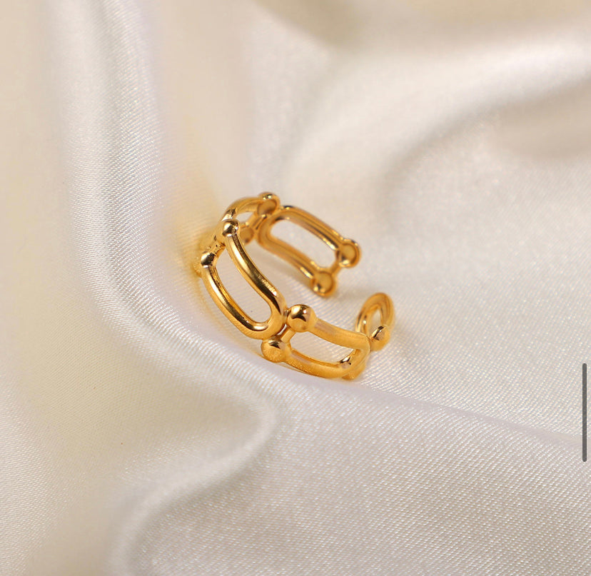 Lucky you ring