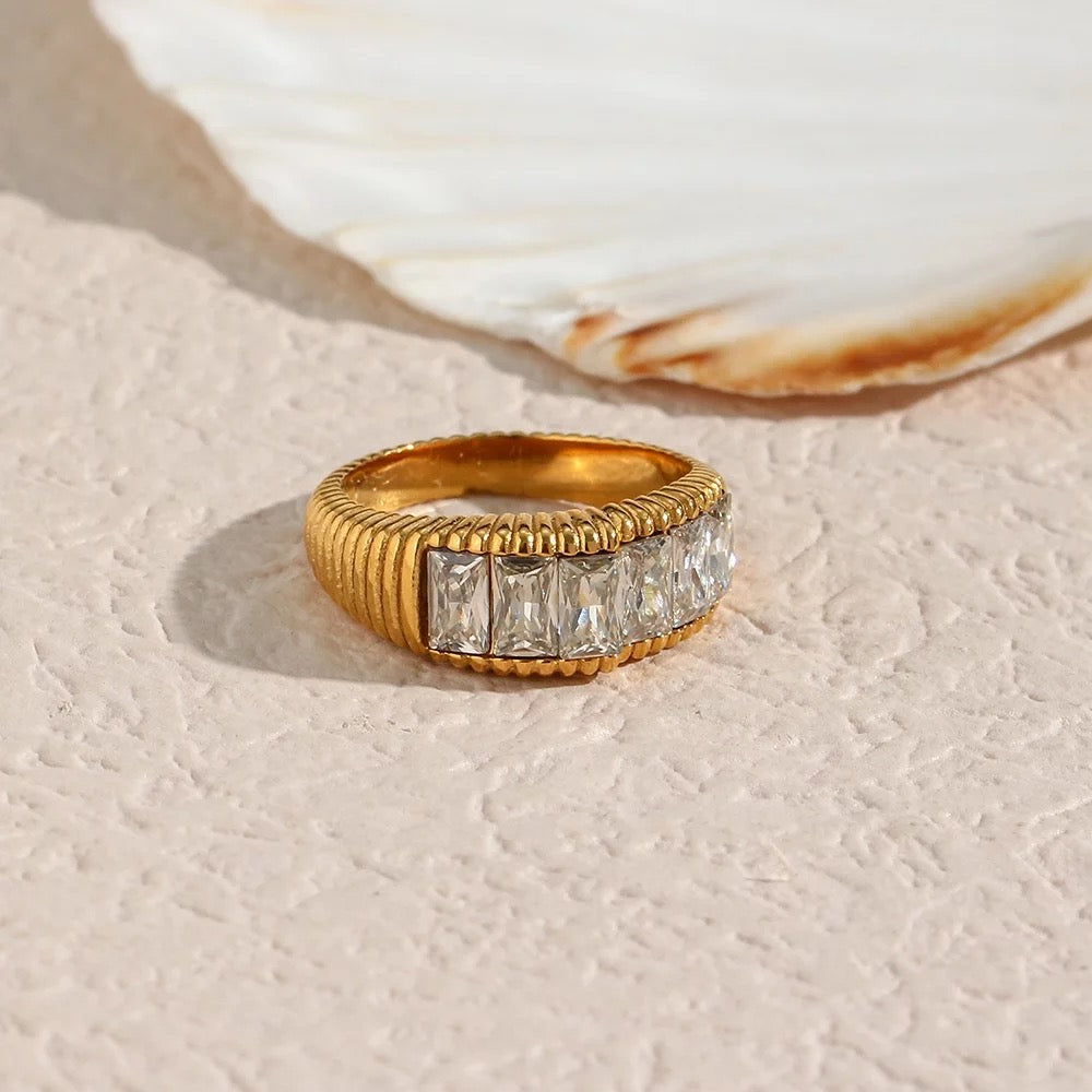 Croissant CZ ring